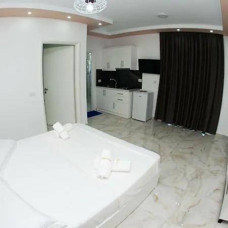 Landi Hotel Ksamil